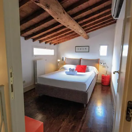 Santa Croce View Appartement *